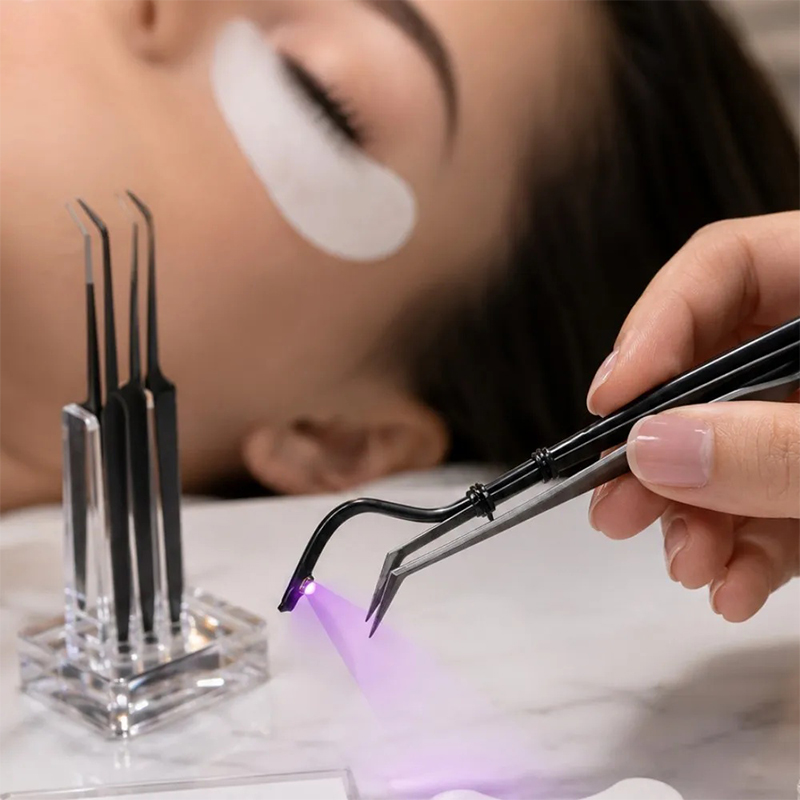 Mini lampa UV do rzęs z pęsetą – Eyelash Extension Uv recenzja i cena